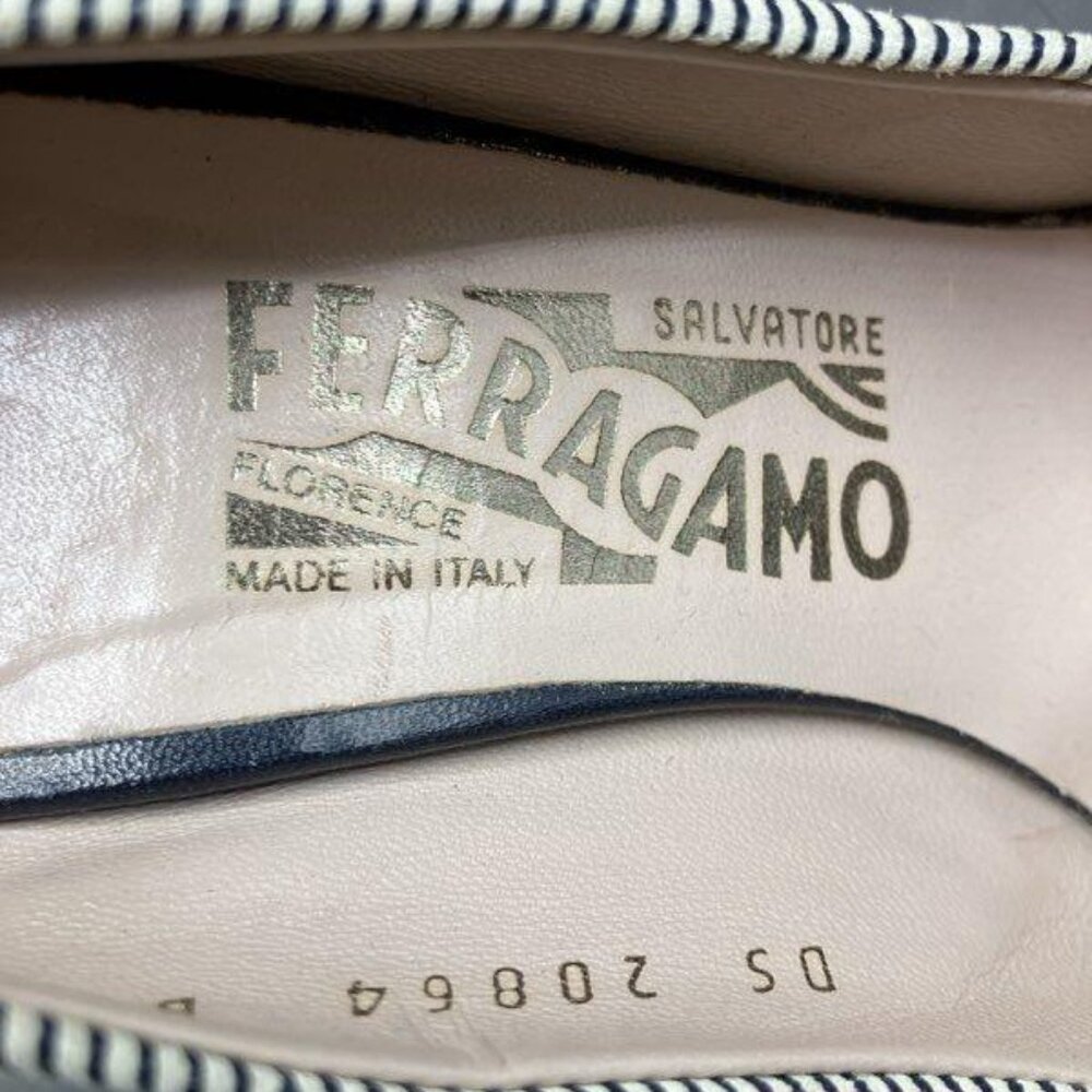 Salvatore Ferragamo Navy/White Stripe Peep-Toe Heels – Size 7.5B, Bow Accent - Picture 7 of 7